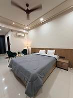 Carnival Inn