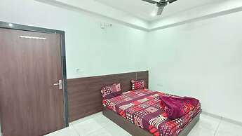 Hotel Reengus Raj