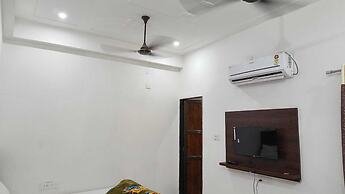 Hotel Reengus Raj