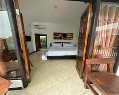 Cozzy Canggu 77 Guest House