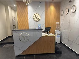 Hotel Amrit Gold