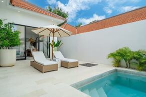 White Manta Villa