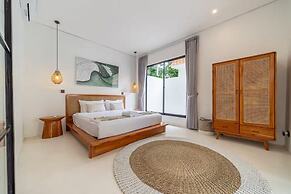 White Manta Villa