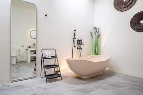 White Manta Villa