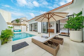 White Manta Villa