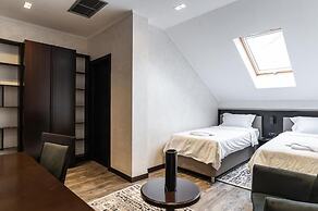 Hotel Astral