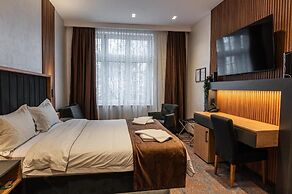 Hotel Astral