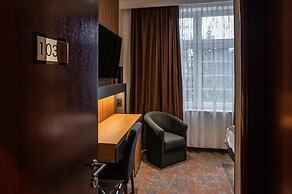 Hotel Astral