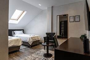 Hotel Astral