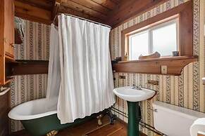 Squamish Cabins