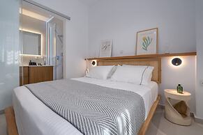 Green Blue Castella Luxury Suites The Portside