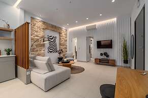 Green Blue Castella Luxury Suites The Portside