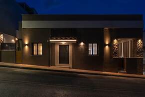Green Blue Castella Luxury Suites The Portside