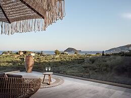 4-bedroom Private Villa, Sea View & Swimming Pool