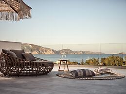 4-bedroom Private Villa, Sea View & Swimming Pool