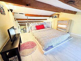 Ostrica Apartment