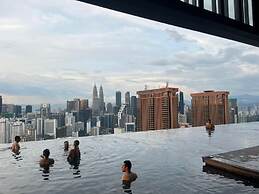 Luxury Suite Lucentia BBCC Infinity Pool
