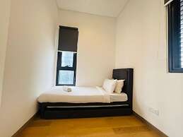 Luxury Suite Lucentia BBCC Infinity Pool
