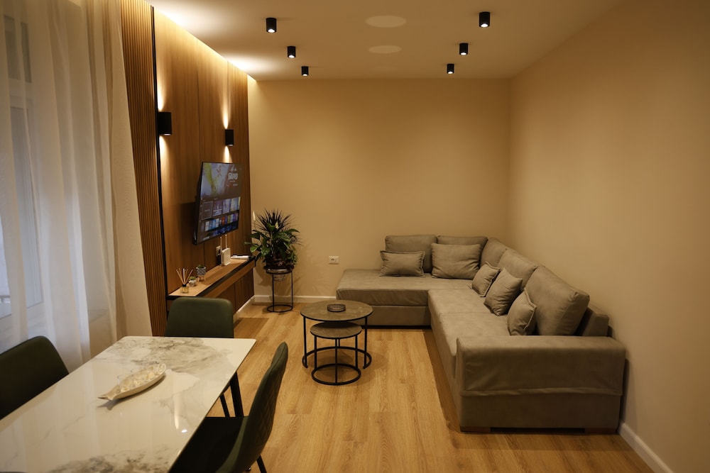 Twinora Apartments