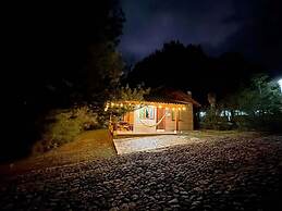 Paseo del Llano Cabañas & Suites
