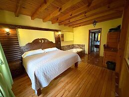 Paseo del Llano Cabañas & Suites