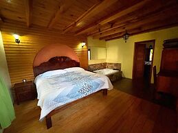 Paseo del Llano Cabañas & Suites