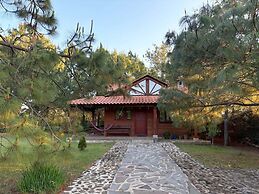 Paseo del Llano Cabañas & Suites