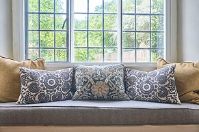 Host Stay Woodcutters Cottage