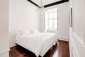 Chiado Deluxe by Homing