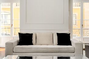 Chiado Deluxe by Homing