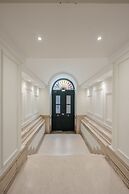 Chiado Deluxe by Homing