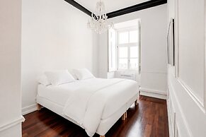 Chiado Deluxe by Homing