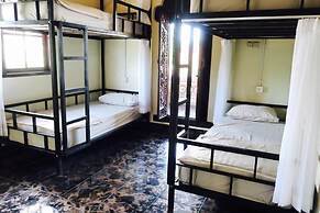 Inn Between Hostel