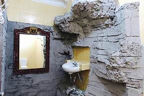 Inn Between Hostel