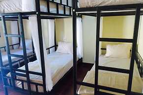 Inn Between Hostel
