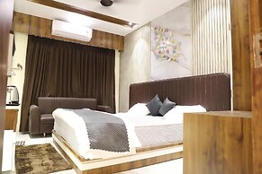 Moresta Ajmer Hotel with Rooftop Bar