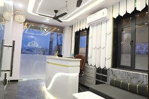 Moresta Ajmer Hotel with Rooftop Bar