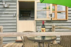 Host Stay Shepherds View