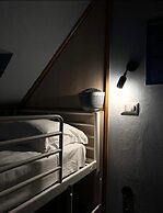 Lion University & Youth Hostel Milan