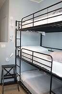 Lion University & Youth Hostel Milan