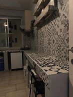 Lion University & Youth Hostel Milan