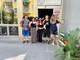 Lion University & Youth Hostel Milan