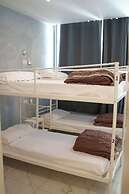 Lion University & Youth Hostel Milan