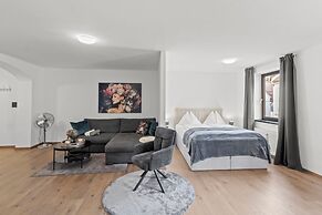 Faraway Homes Studios Bruck 13