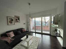 FarawayHomes Studio Bruck 17