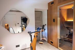 Exceptional 12P Chalet With Sauna and Jacuzzi