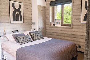 Exceptional 12P Chalet With Sauna and Jacuzzi