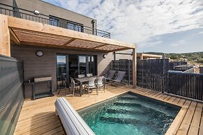 Lecci Apartment With Outdoor Pool