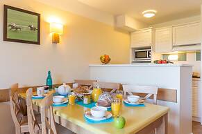 Branville Duplex With Garden and Pool