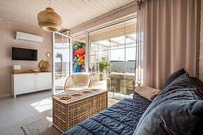 Holiday Homes With Private Garden, Summer Pool